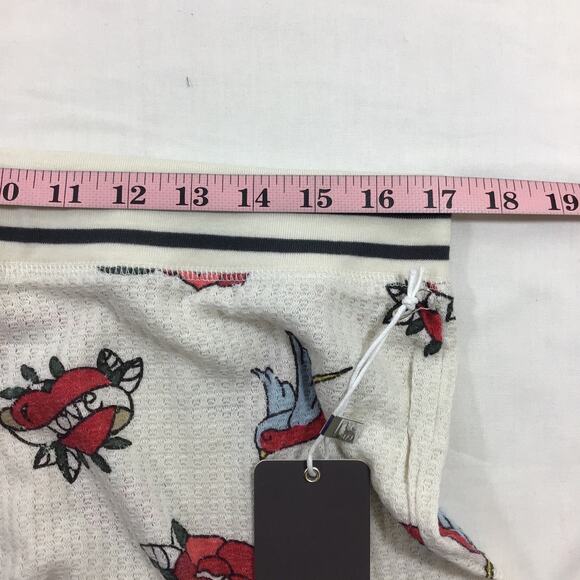 PJ Salvage L  Natural Floral Waffle Knit Lounge Pajama Bottom Short NWT B30 - Picture 5 of 8